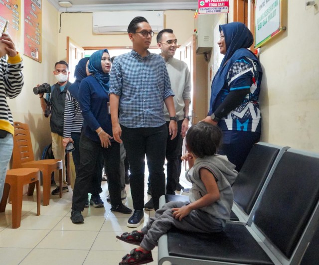 Rico Waas Tegaskan Puskesmas Wajib Bantu Warga yang Tidak Bisa Daftar Berobat Melalui JKN