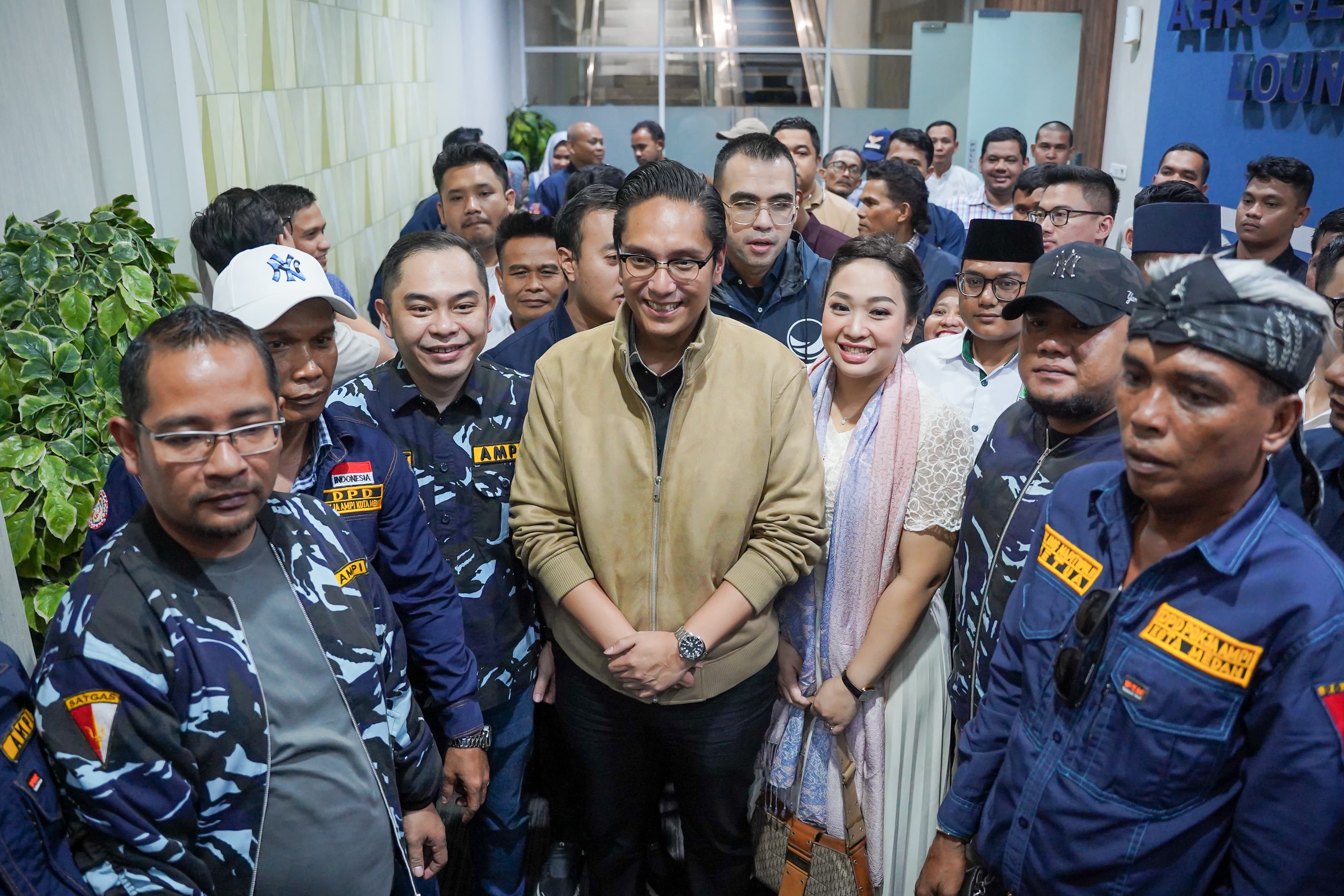 Tiba di Medan, Wali Kota Medan Disambut Ratusan Masyarakat