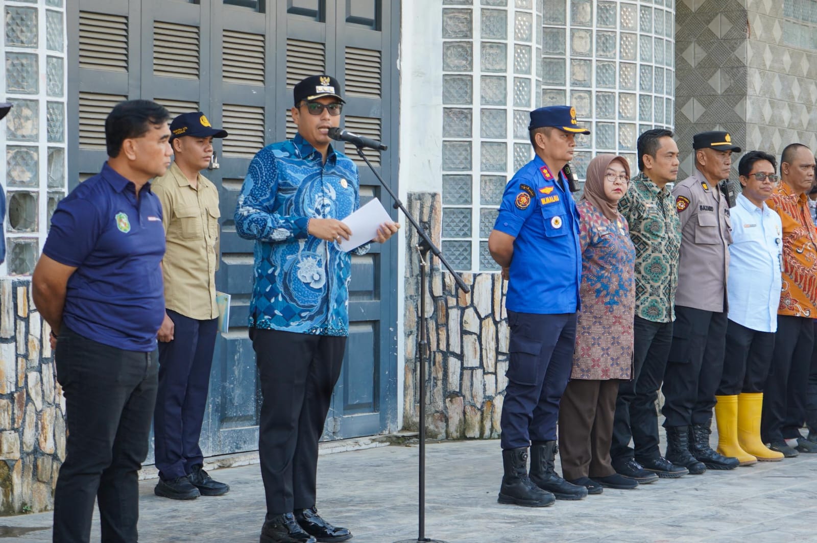 Rico Waas: Medan Barat Harus Bersih Malam Ini, Jangan Ada Lagi Tumpukan Sampah di Jalan Tengah Kota dan Protokol