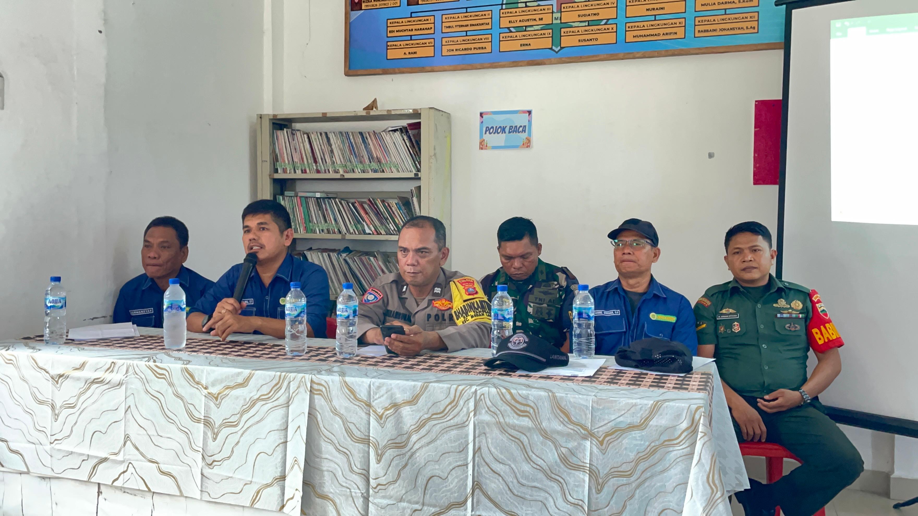 Kegiatan Rapat Musyawarah Terkait Pemekaran Lingkungan dan Pelayanan Pengangkutan Sampah