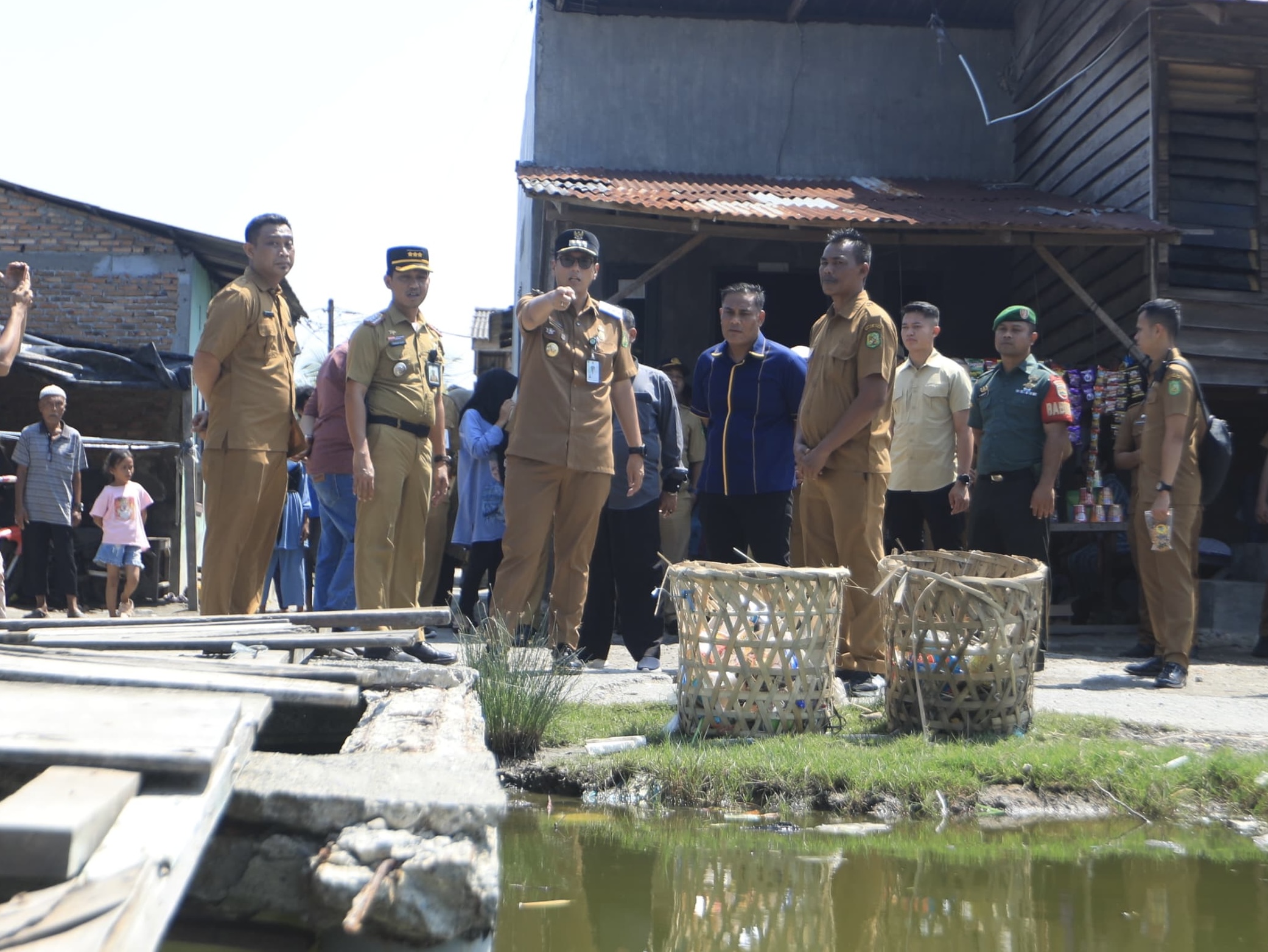 Tinjau Kampung Nelayan Indah Medan Labuhan, Rico Waas Langsung Sikapi Keluhan Warga Soal Air dan Infrastruktur