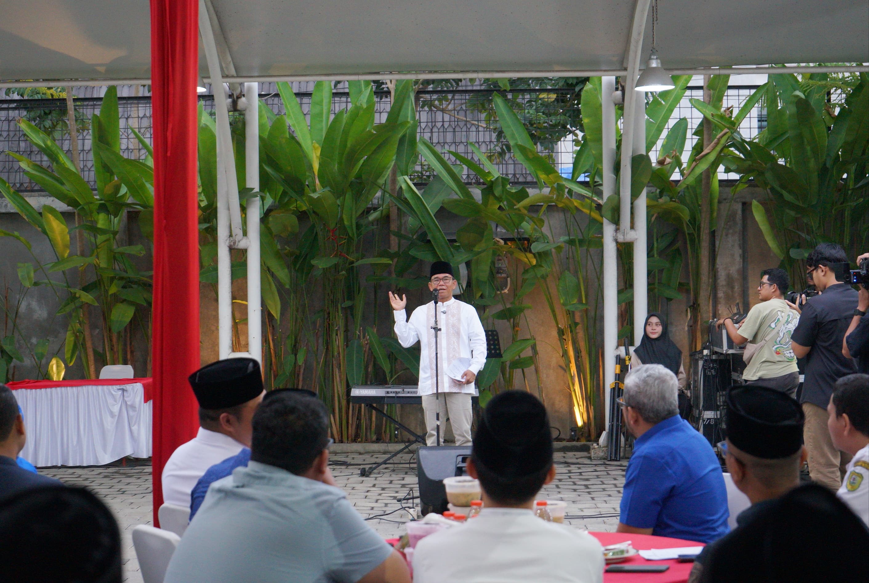 Pererat Silaturahmi, Wakil Wali Kota Medan Gelar Buka Puasa Bersama Ketua dan Pengurus Karang Taruna Kab/kota Se-Sumut