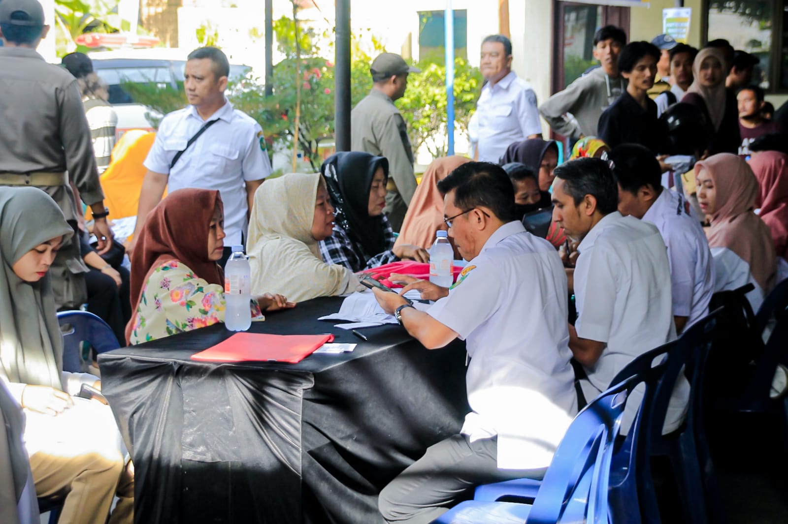 Dari Sertifikat Halal Hingga KTP Sehari Jadi: MPP Roadshow Hadirkan Pelayanan Jemput Bola