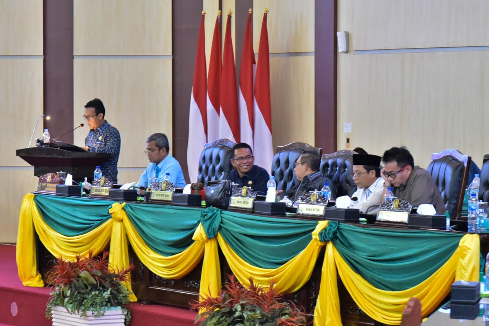 Wakil Wali Kota Ikuti Sidang Paripurna Pemandangan Umum Fraksi-fraksi DPRD Medan tentang Pencegahan dan Penanggulangan Kebakaran