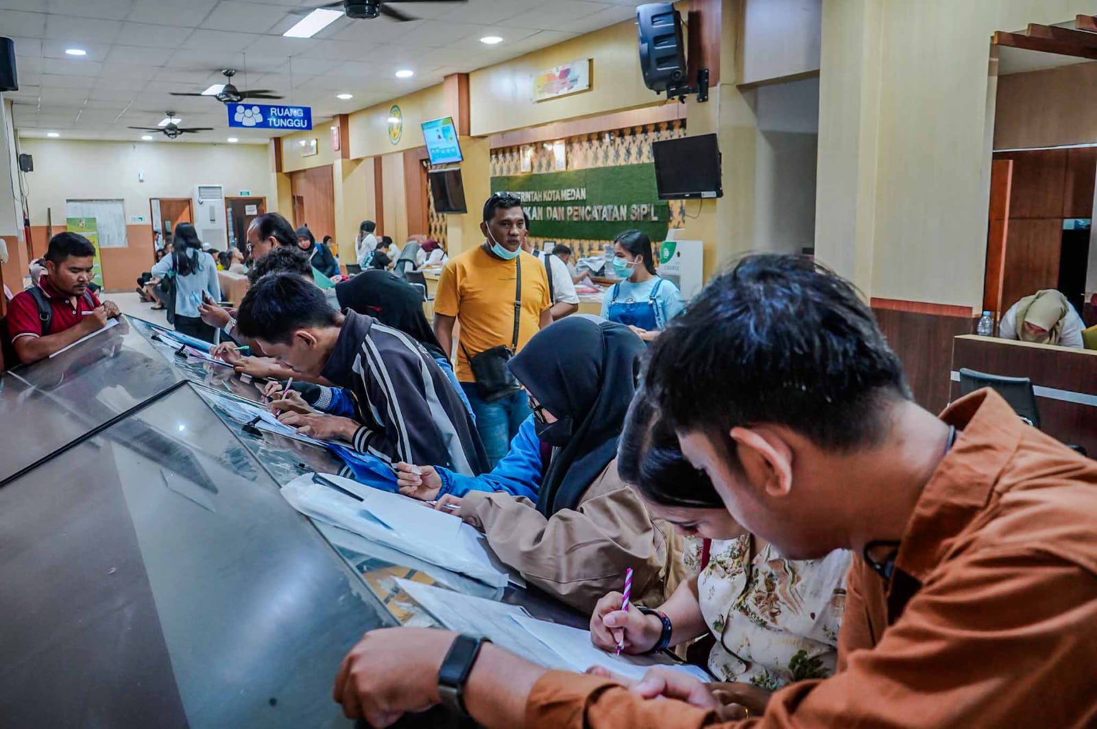 Layanan Adminduk Melonjak 28,9 Persen, Disdukcapil Medan Terapkan Strategi Jemput Bola