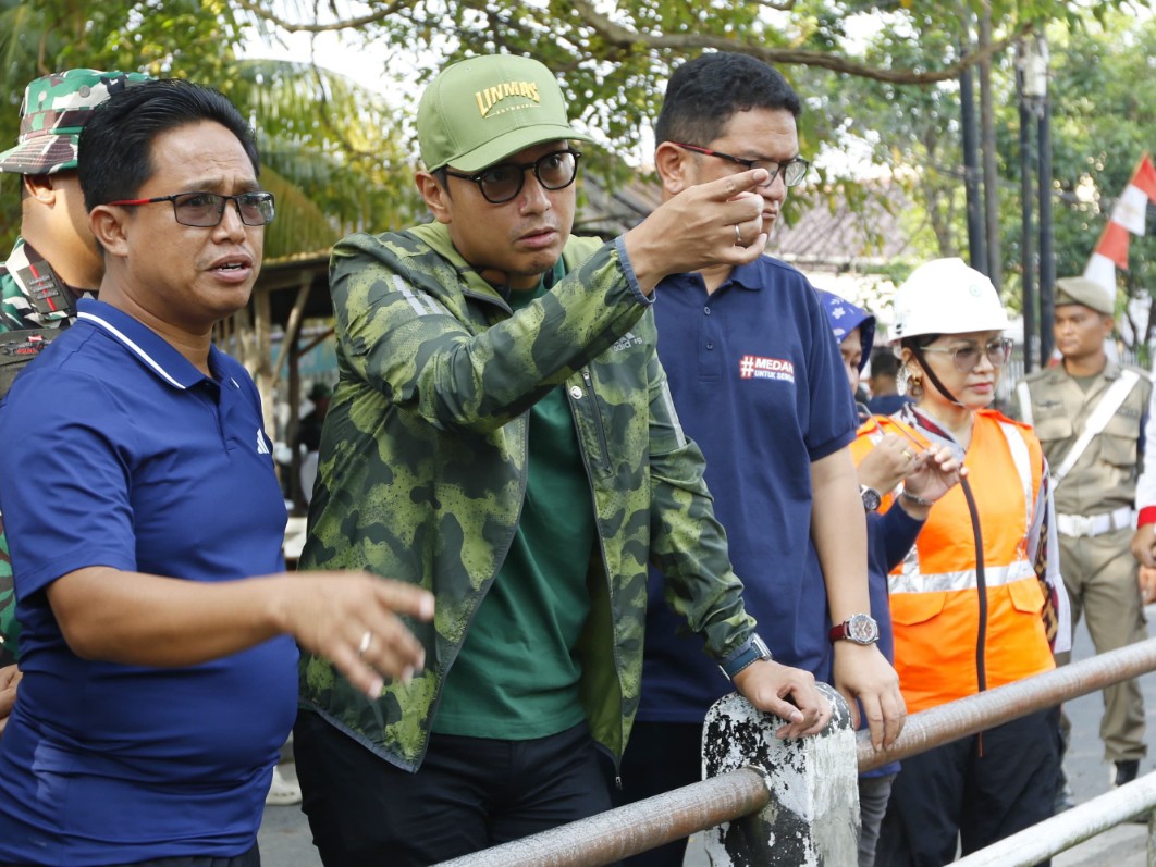 Warga Kelurahan Babura Medan Baru Mengeluhkan Banjir, Rico Waas Minta Normalisasi Sungai dan Drainase Dilakukan Rutin
