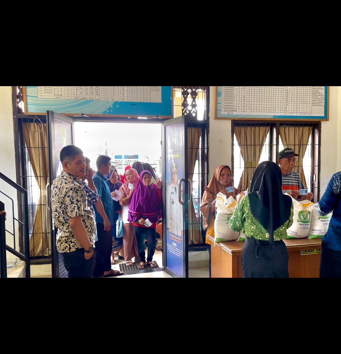 Kegiatan Pendistribusian Bantuan Pangan Beras Kelurahan Tangkahan Kecamatan Medan Labuhan